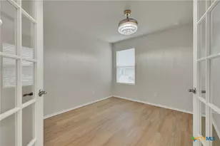 800 Bahia Pl, Seguin, TX 78155 - Photo 7