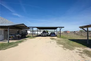 2412 Williamson Rd, Lockhart, TX 78644 - Photo 17