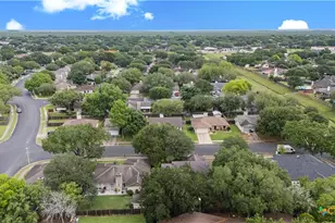 308 Trentwood Cir, Victoria, TX 77901 - Photo 29