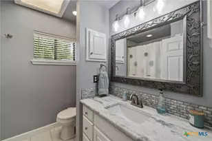 1435 E Zipp Rd, New Braunfels, TX 78130 - Photo 35