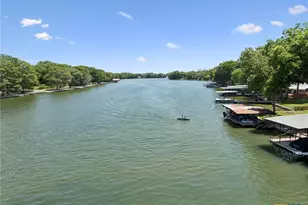 1435 E Zipp Rd, New Braunfels, TX 78130 - Photo 3