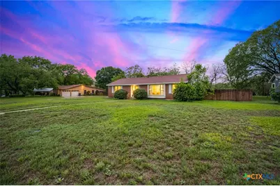 908 S Laurel Avenue, Luling, TX 78648 - Photo 1
