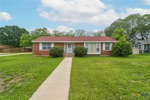 908 S Laurel Ave, Luling, TX 78648 - Photo 1