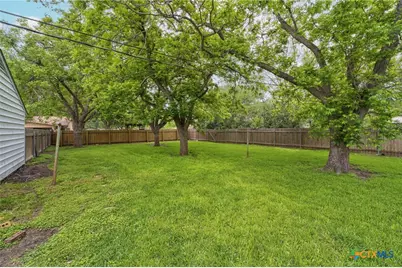 908 S Laurel Avenue, Luling, TX 78648 - Photo 31