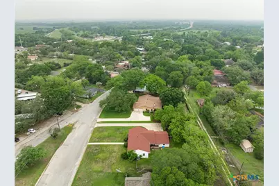 908 S Laurel Avenue, Luling, TX 78648 - Photo 27