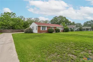 908 S Laurel Ave, Luling, TX 78648 - Photo 29