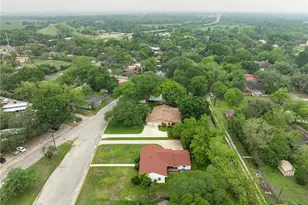 908 S Laurel Ave, Luling, TX 78648 - Photo 25