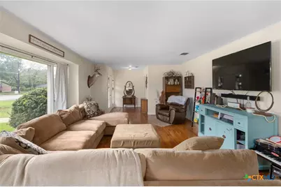 908 S Laurel Avenue, Luling, TX 78648 - Photo 5