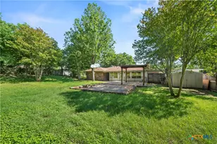 400 Downing St, Belton, TX 76513 - Photo 37