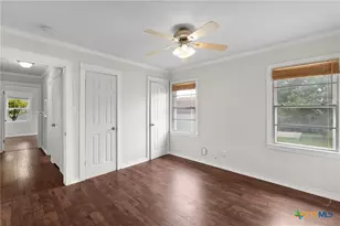 28 Steele St, Lampasas, TX 76550 - Photo 13