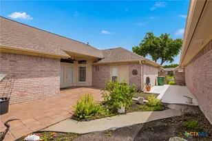 117 Tradewind Dr, Victoria, TX 77904 - Photo 27