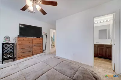 808 Circle Way #26H, Jarrell, TX 76537 - Photo 19