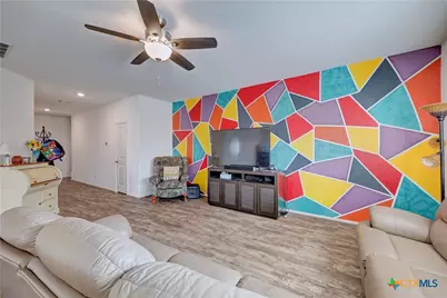 808 Circle Way #26H, Jarrell, TX 76537 - Photo 7