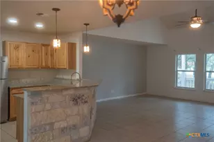1015 Twin Deer Ln, Canyon Lake, TX 78133 - Photo 5