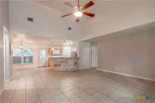1015 Twin Deer Ln, Canyon Lake, TX 78133 - Photo 5