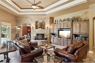 10411 Eiche Circle, New Braunfels, TX 78132 - Photo 5