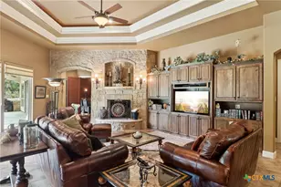 10411 Eiche Cir, New Braunfels, TX 78132 - Photo 5