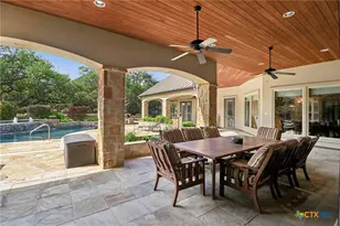 10411 Eiche Cir, New Braunfels, TX 78132 - Photo 3