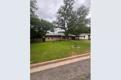 114 Oak Lane Drive, Gatesville, TX 76528 - Photo 1