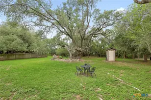 150 Oak Creek Cir, Luling, TX 78648 - Photo 27
