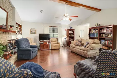 150 Oak Creek Circle, Luling, TX 78648 - Photo 5