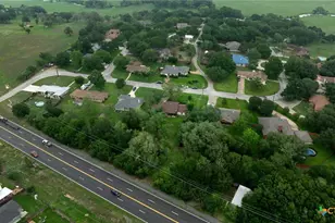 150 Oak Creek Cir, Luling, TX 78648 - Photo 35