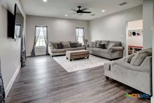 1345 E Old Hallettsville Rd, Flatonia, TX 78941 - Photo 5