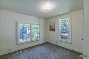 1303 S 15th St, Temple, TX 76504 - Photo 13