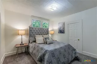 1303 S 15th St, Temple, TX 76504 - Photo 9