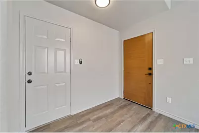 1405 Girard Avenue, San Marcos, TX 78666 - Photo 5