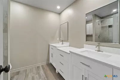 1405 Girard Avenue, San Marcos, TX 78666 - Photo 21