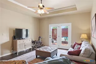 225 Greenway Dr, Seguin, TX 78155 - Photo 7