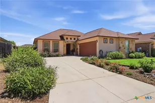 225 Greenway Dr, Seguin, TX 78155 - Photo 3