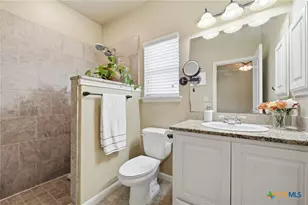 225 Greenway Dr, Seguin, TX 78155 - Photo 23
