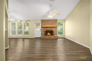 703 Indiana St, San Marcos, TX 78666 - Photo 7