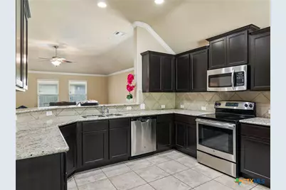 1820 Strawcove, New Braunfels, TX 78130 - Photo 9