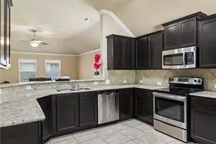 1820 Strawcove, New Braunfels, TX 78130 - Photo 9