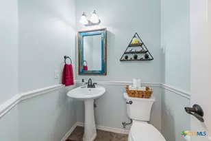 1788 Oakmont Cir, New Braunfels, TX 78132 - Photo 19
