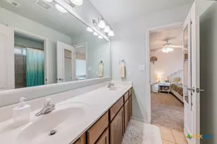 1788 Oakmont Cir, New Braunfels, TX 78132 - Photo 31