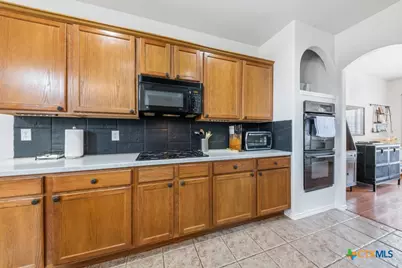 1788 Oakmont Circle, New Braunfels, TX 78132 - Photo 17