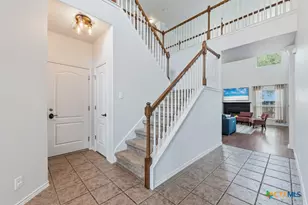 1788 Oakmont Cir, New Braunfels, TX 78132 - Photo 9