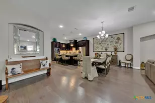 949 N Academy Ave, New Braunfels, TX 78130 - Photo 7