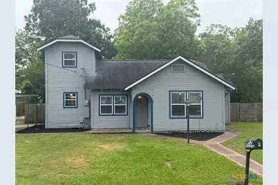 105 W Brackenridge Street, Edna, TX 77957 - Photo 1