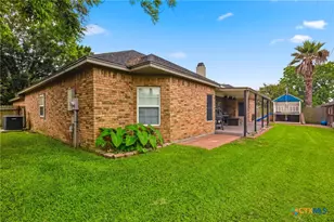 206 Windy Way Dr, Victoria, TX 77904 - Photo 5