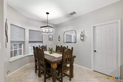 206 Windy Way Drive, Victoria, TX 77904 - Photo 15