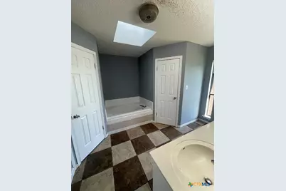 105 Ashland Creek, Victoria, TX 77901 - Photo 31