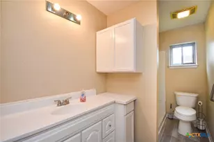 113 Barbara St, Victoria, TX 77901 - Photo 11