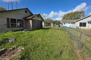3304 Lone Tree Rd, Victoria, TX 77901 - Photo 19