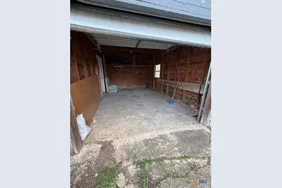 784 Samuels Avenue, New Braunfels, TX 78130 - Photo 21