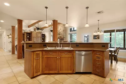 246 Stonebrook Ridge, New Braunfels, TX 78132 - Photo 7